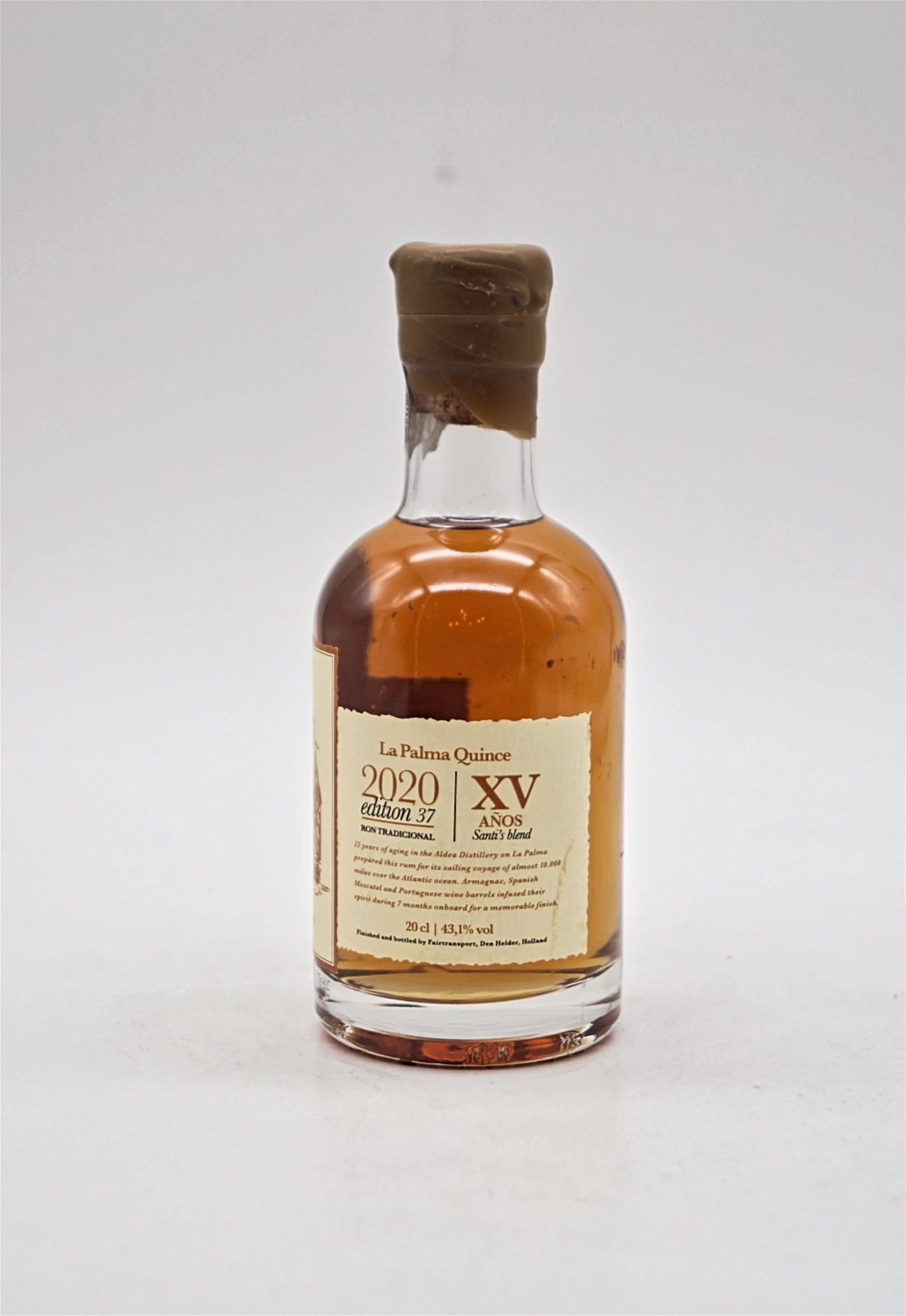 XV Jahre 2020 Edition 37 La Palma Quince Santis Blend Rum 2 XV Jahre 2020 Edition 37 La Palma Quince Santis Blend Rum – Bild 2